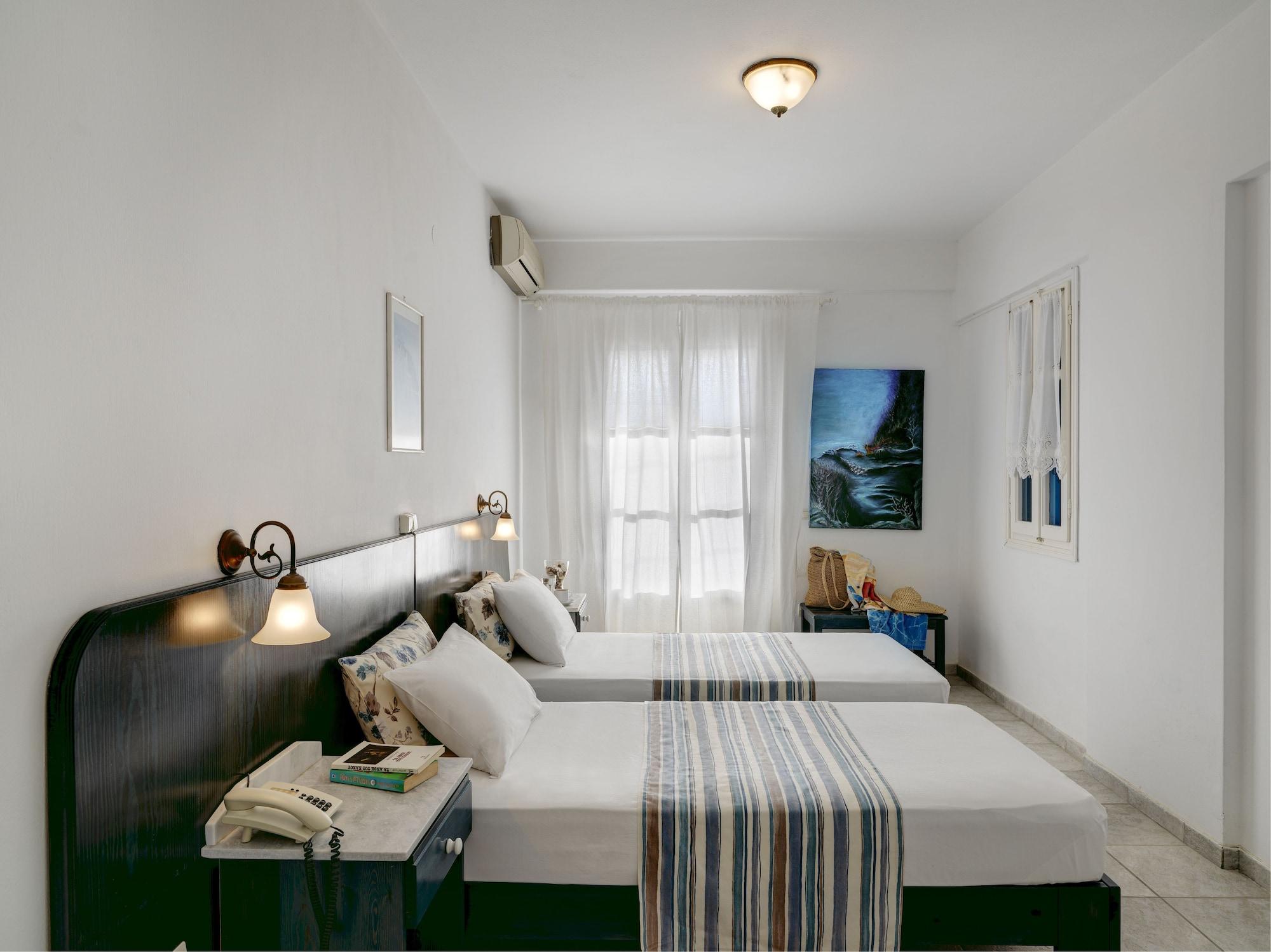Aloni Hotel & Suites Piso Livadi Exteriör bild
